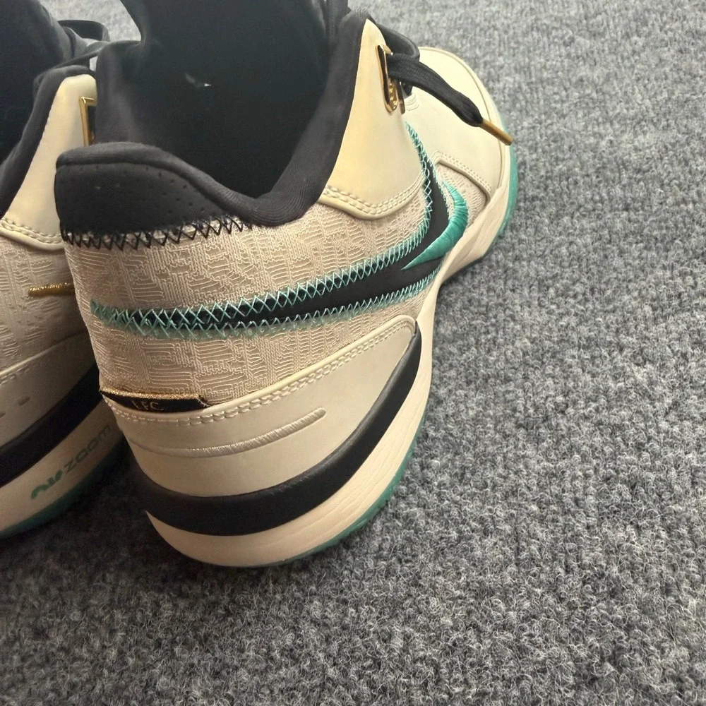 Nike dominate court